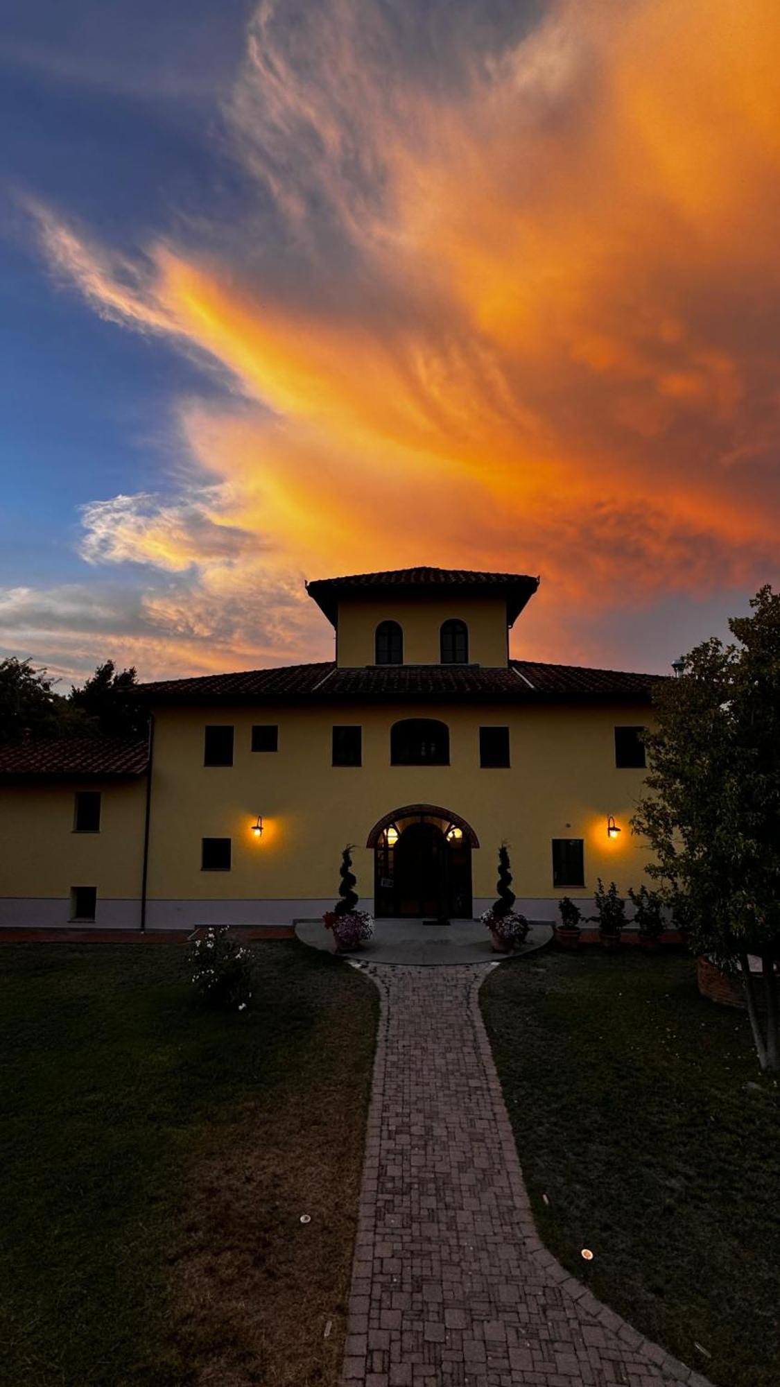 Agriturismo Cascina Cipressa San Romano  Extérieur photo